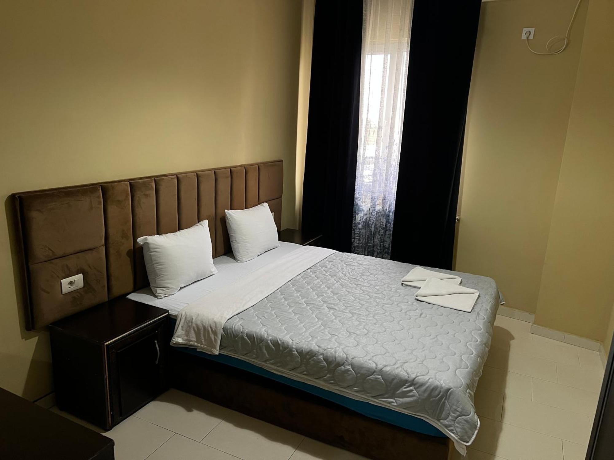 Hotel Yal Restaurant Тетово Экстерьер фото