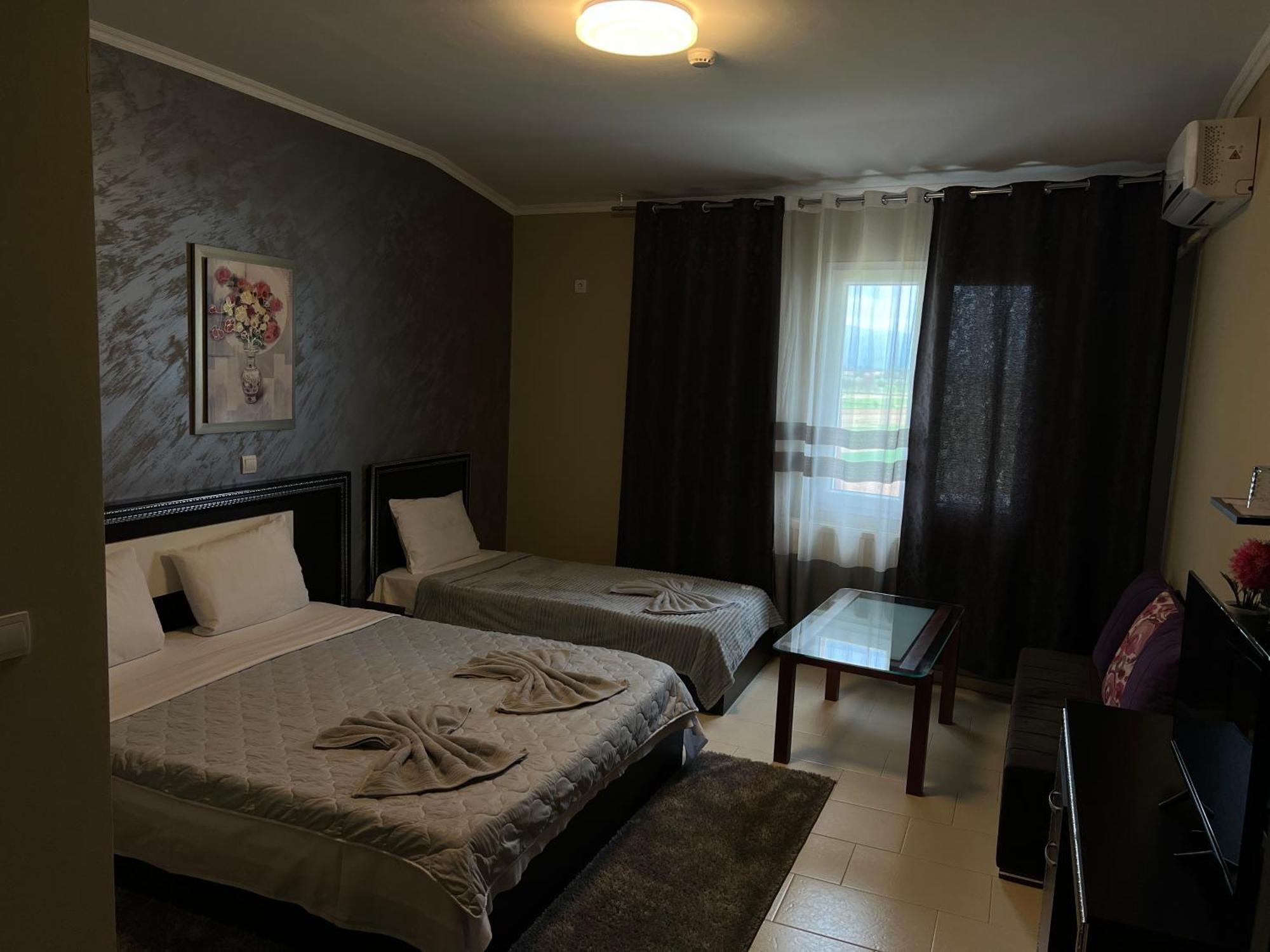Hotel Yal Restaurant Тетово Экстерьер фото